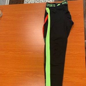 Men’s Nike NP TIGHT PX. Size L. Black/Red/Green
